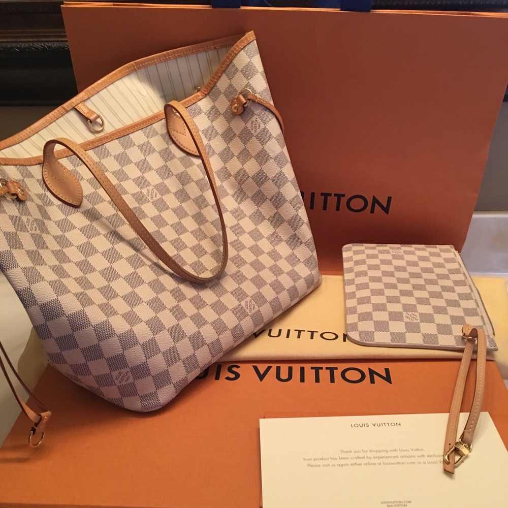 LV NF MM NM D. Azur; includes original packaging